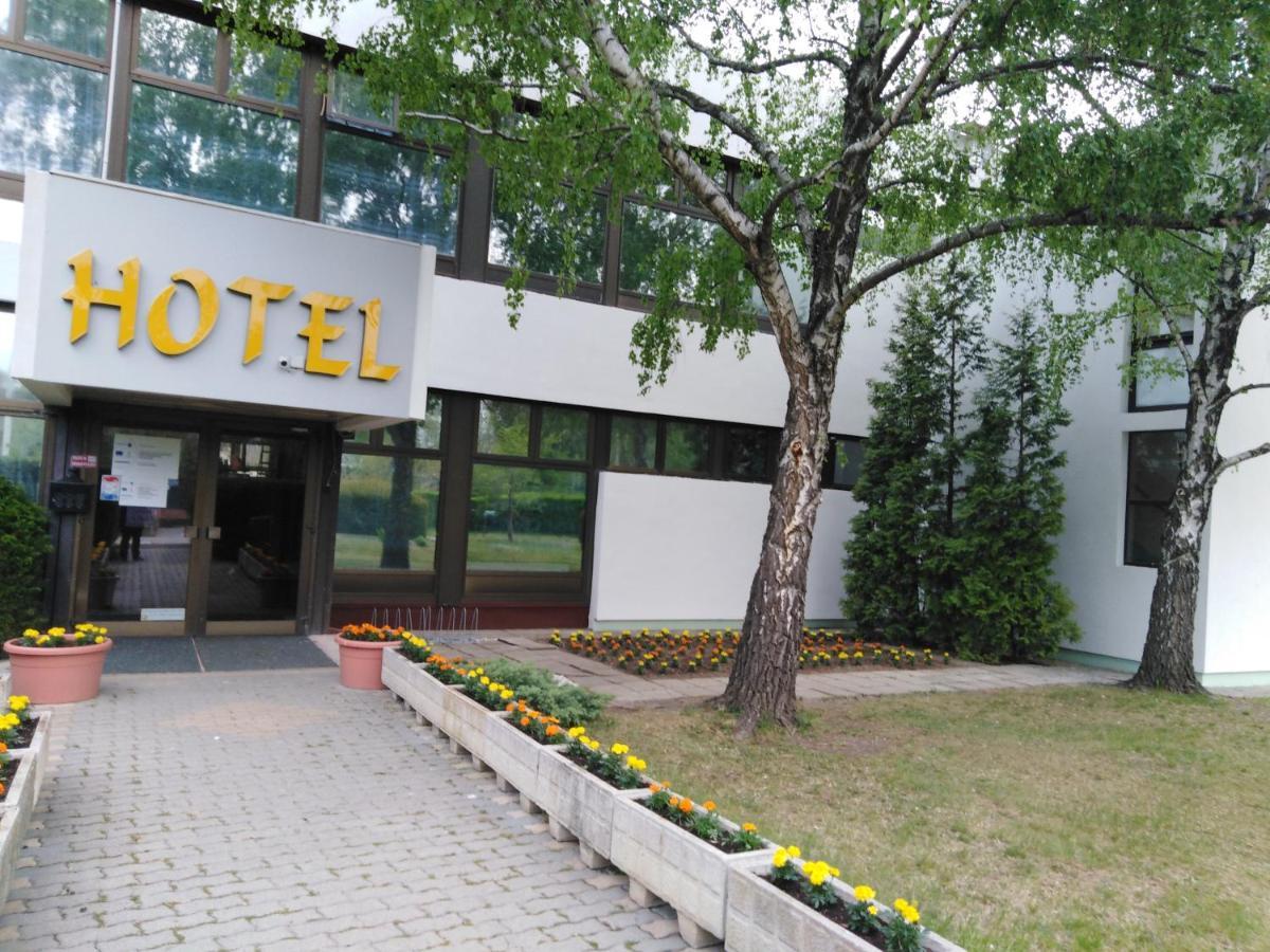 Hotel Magistern Konferencia Es Wellnesshotel شيوفوك المظهر الخارجي الصورة
